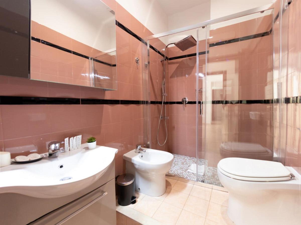 The Best Rent - Spacious Apartment Near Roma Termini Station 외부 사진