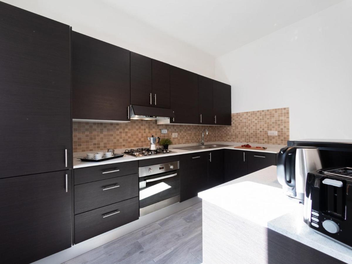 The Best Rent - Spacious Apartment Near Roma Termini Station 외부 사진