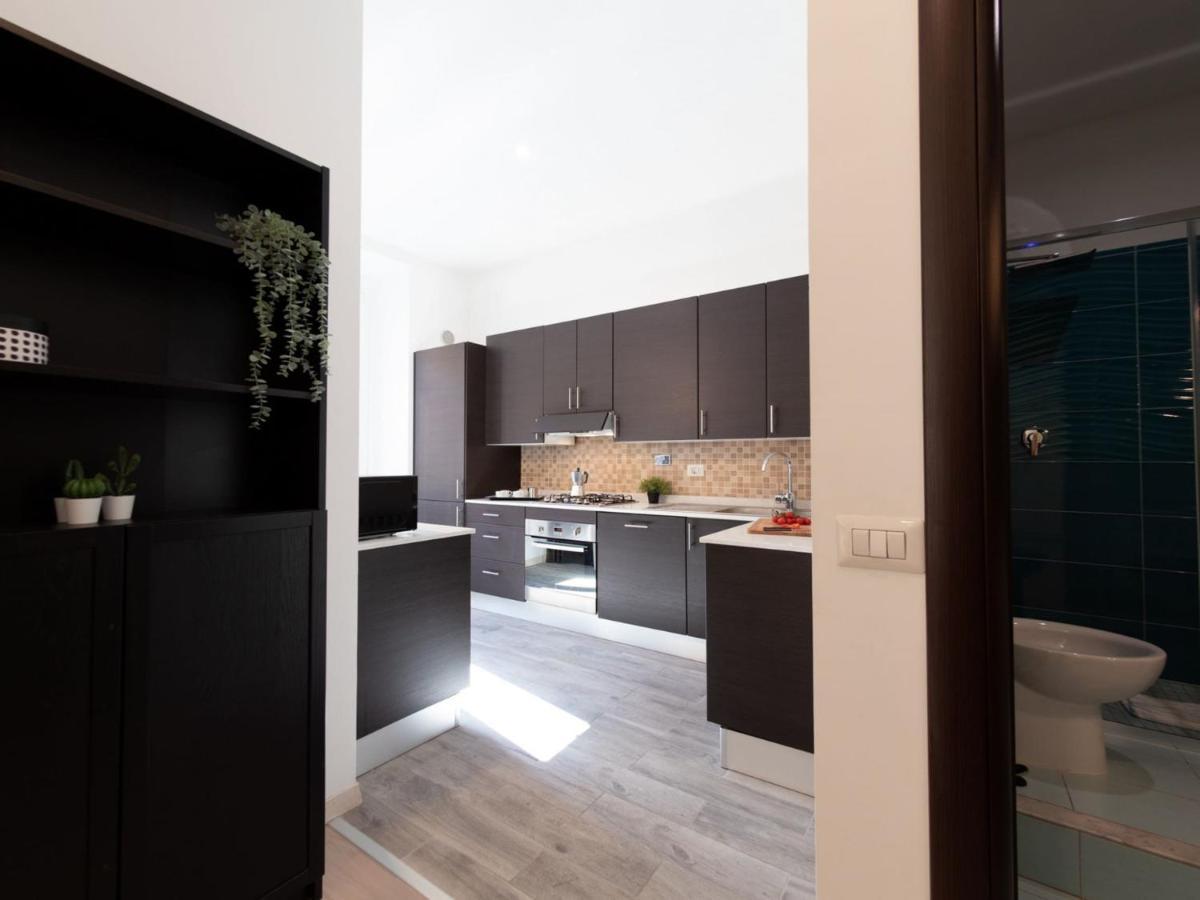 The Best Rent - Spacious Apartment Near Roma Termini Station 외부 사진
